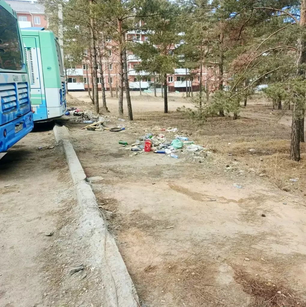 МУП «Городские маршруты» завершило работы по уборке конечных остановочных пунктов муниципальных маршрутов.