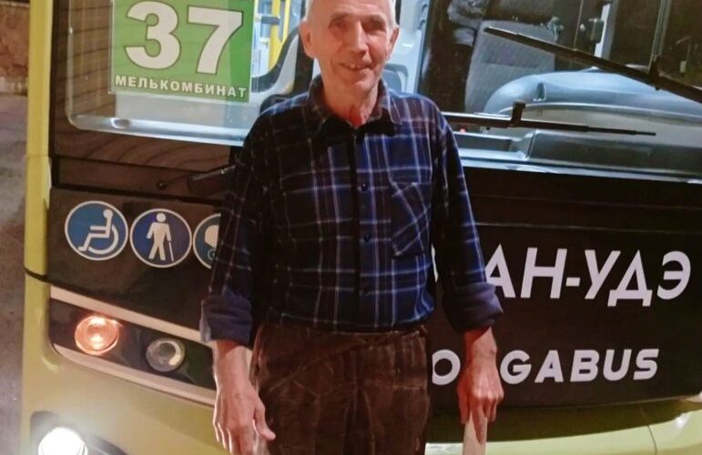 Экипаж автобуса маршрута №37 оказал помощь пассажирке с приступом эпилепсии.