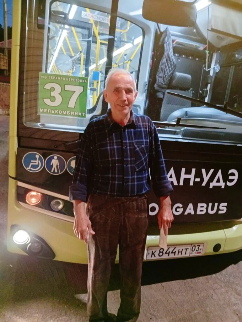 Экипаж автобуса маршрута №37 оказал помощь пассажирке с приступом эпилепсии.