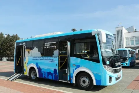 Автобус Вектор Некст